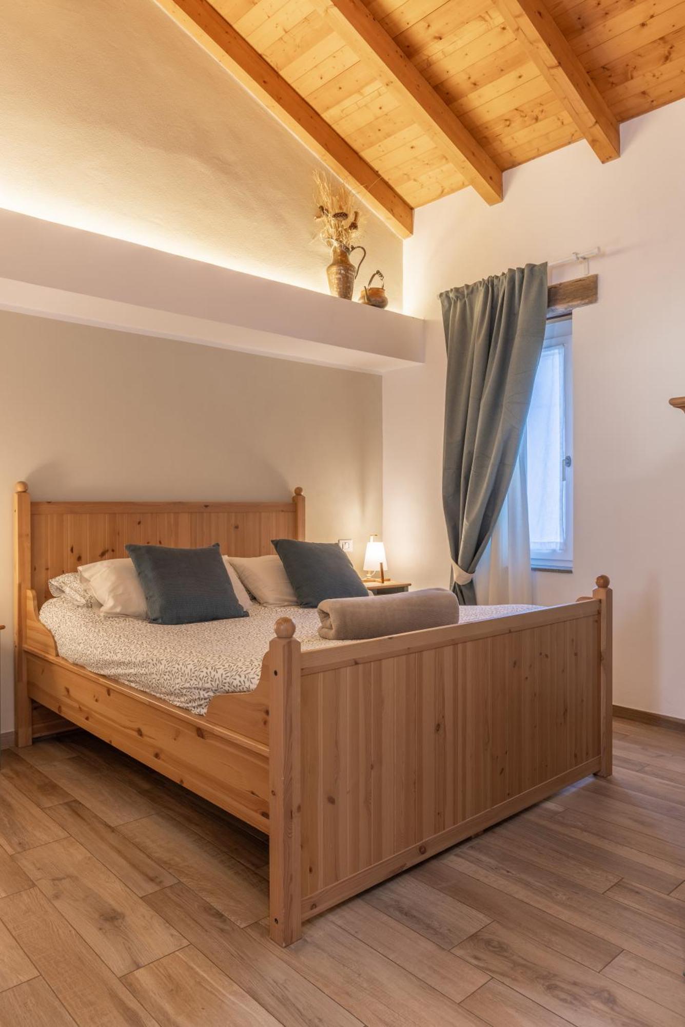 Il Riccio Di Ricciano Bed & Breakfast Casale Corte Cerro Exterior photo