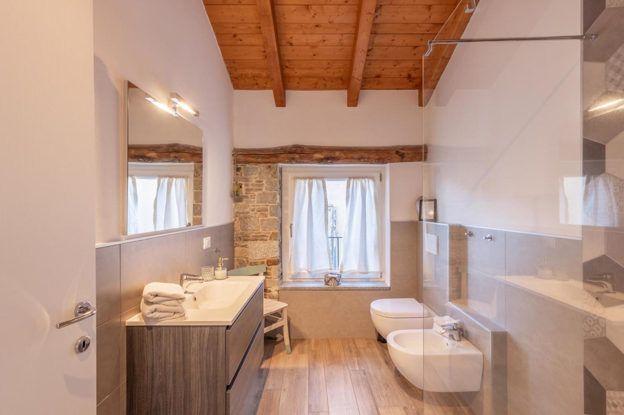 Il Riccio Di Ricciano Bed & Breakfast Casale Corte Cerro Exterior photo